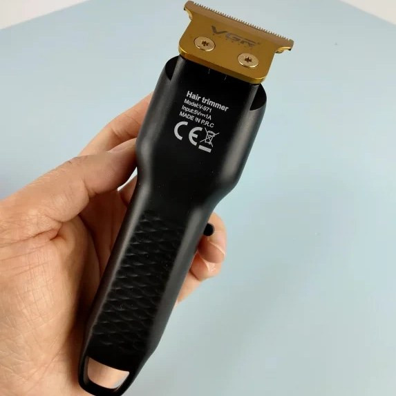 ماشین اصلاح وی جی آر مدل VGR V-971 با برش مستقیم